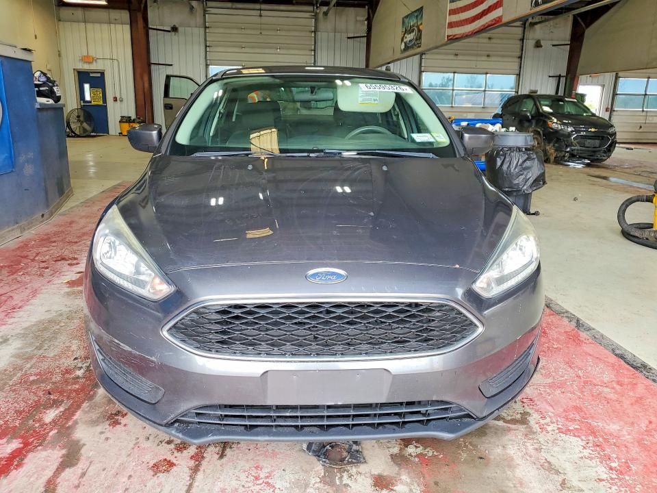 65595326 :رقم المزاد ، 1FADP3F26JL315981 vin ، 2018 Ford Focus مزاد بيع