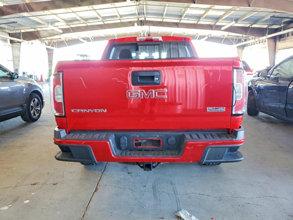 65182246 :رقم المزاد ، 1GTG5BE32F1252401 vin ، 2015 Gmc Canyon مزاد بيع