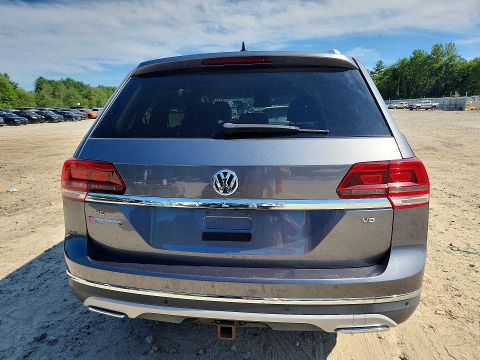 Продажа на аукционе авто 2018 Volkswagen Atlas, vin: 1V2KR2CAXJC570889, номер лота: 62101106