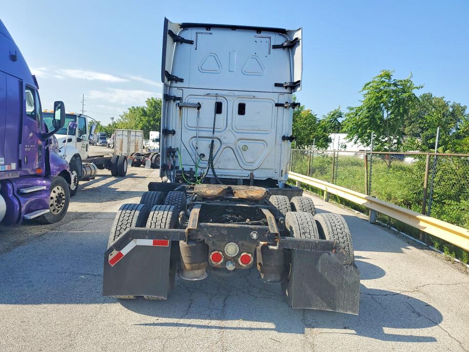 2015 Freightliner Cascadia 125 მანქანა იყიდება აუქციონზე, vin: 3AKJGLD53FSGK2879, აუქციონის ნომერი: 65894116