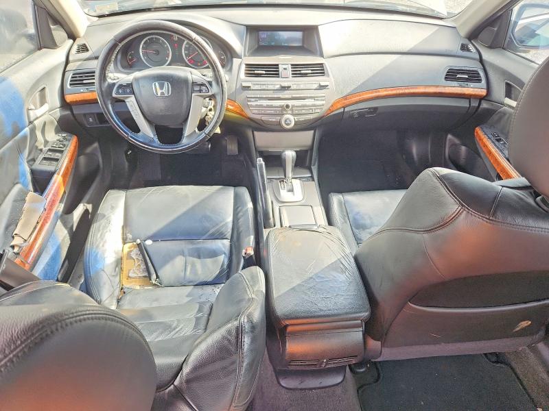 63129196 :رقم المزاد ، 1HGCP2F88BA015653 vin ، 2011 Honda Accord مزاد بيع