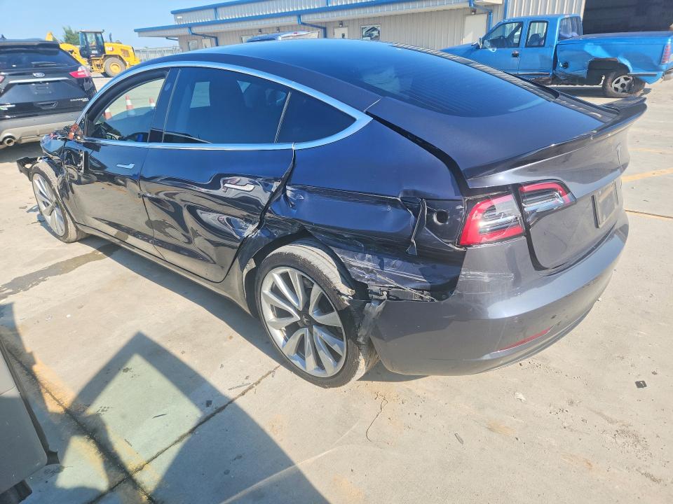 66212396 :رقم المزاد ، 5YJ3E1EB9KF389238 vin ، 2019 Tesla Model 3 مزاد بيع