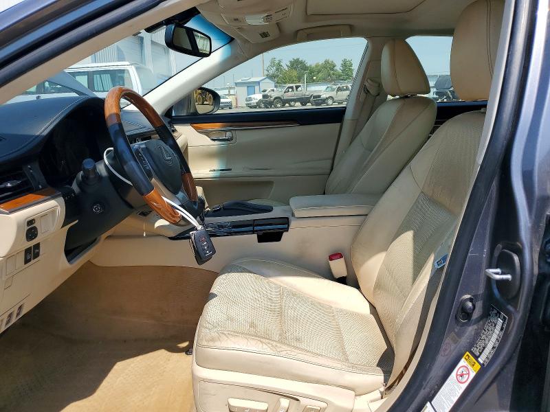 63880056 :رقم المزاد ، JTHBW1GG8D2030209 vin ، 2013 Lexus Es مزاد بيع
