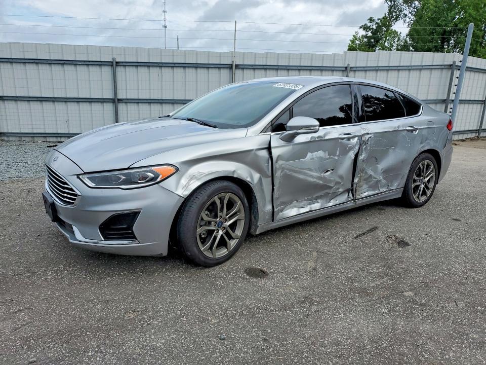 63921836 :رقم المزاد ، 3FA6P0CD6LR133344 vin ، 2020 Ford Fusion مزاد بيع