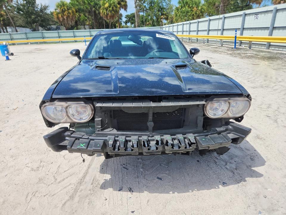 65526396 :رقم المزاد ، 2C3CDYBT5EH261266 vin ، 2014 Dodge Challenger مزاد بيع
