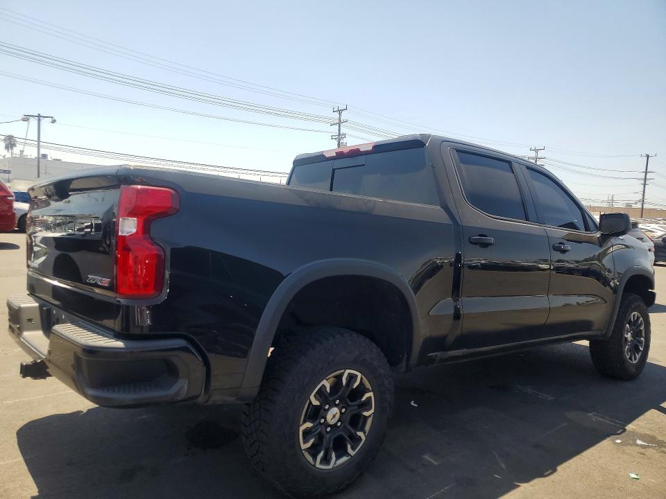 Продаж на аукціоні авто 2025 Chevrolet Silverado, vin: 3GCUKHE85SG162889, номер лоту: 63570196