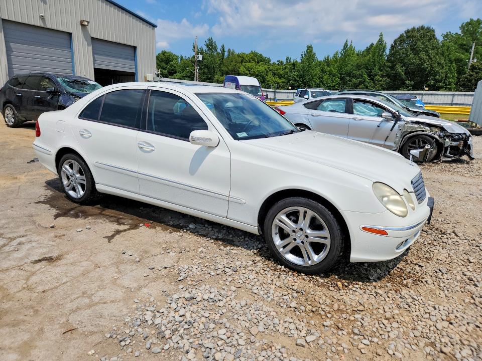 Продажа на аукционе авто 2006 Mercedes-benz E, vin: WDBUF56J56A858563, номер лота: 63587626