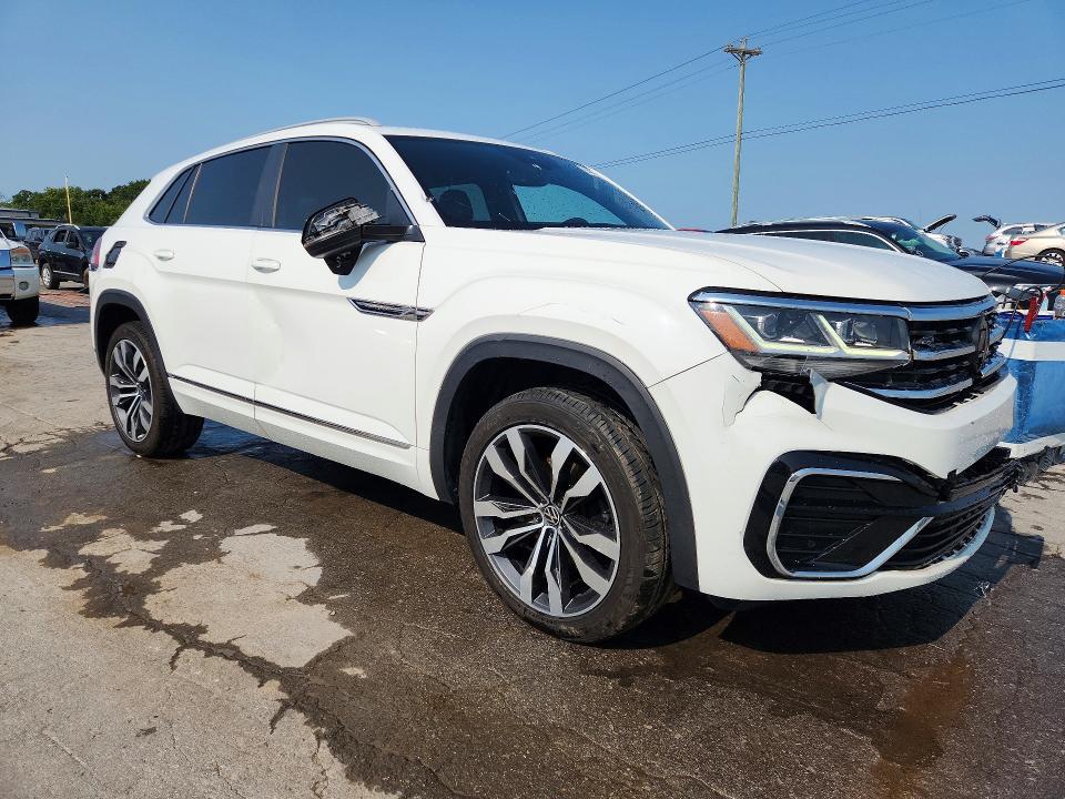 Продажа на аукционе авто 2021 Volkswagen Atlas Cross Sport, vin: 1V2CE2CA2MC217695, номер лота: 64447366