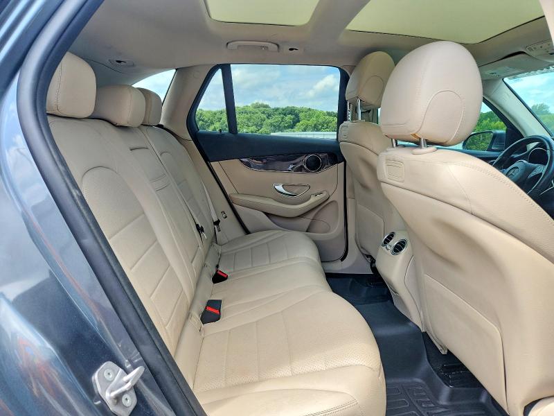 63558816 :رقم المزاد ، WDC0G4JB1JV018167 vin ، 2018 Mercedes-benz Glc مزاد بيع