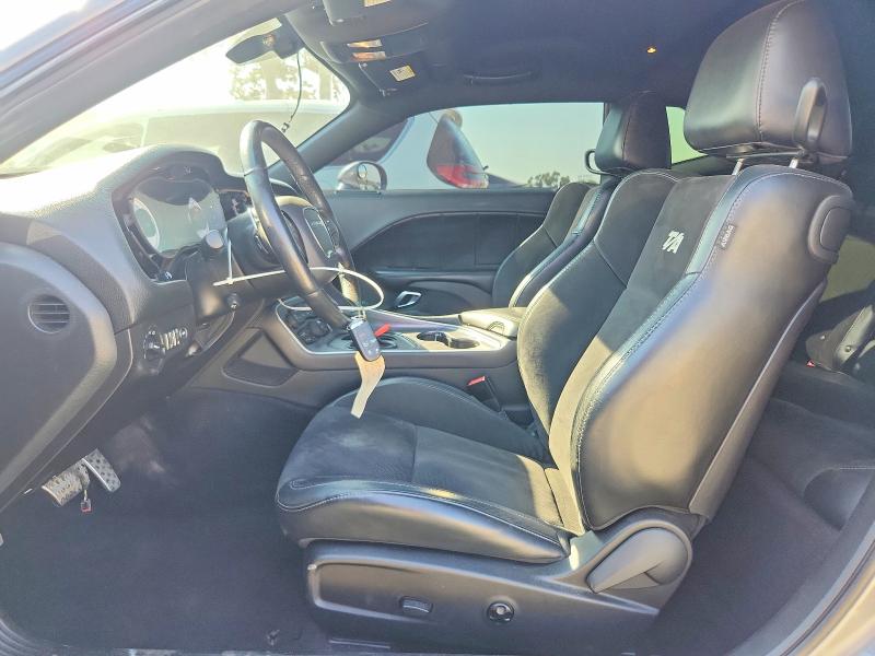 64462756 :رقم المزاد ، 2C3CDZFJ2HH592616 vin ، 2017 Dodge Challenger مزاد بيع