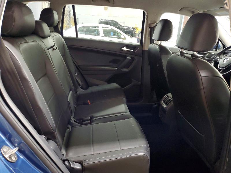 62724356 :رقم المزاد ، 3VV2B7AX8JM192663 vin ، 2018 Volkswagen Tiguan مزاد بيع