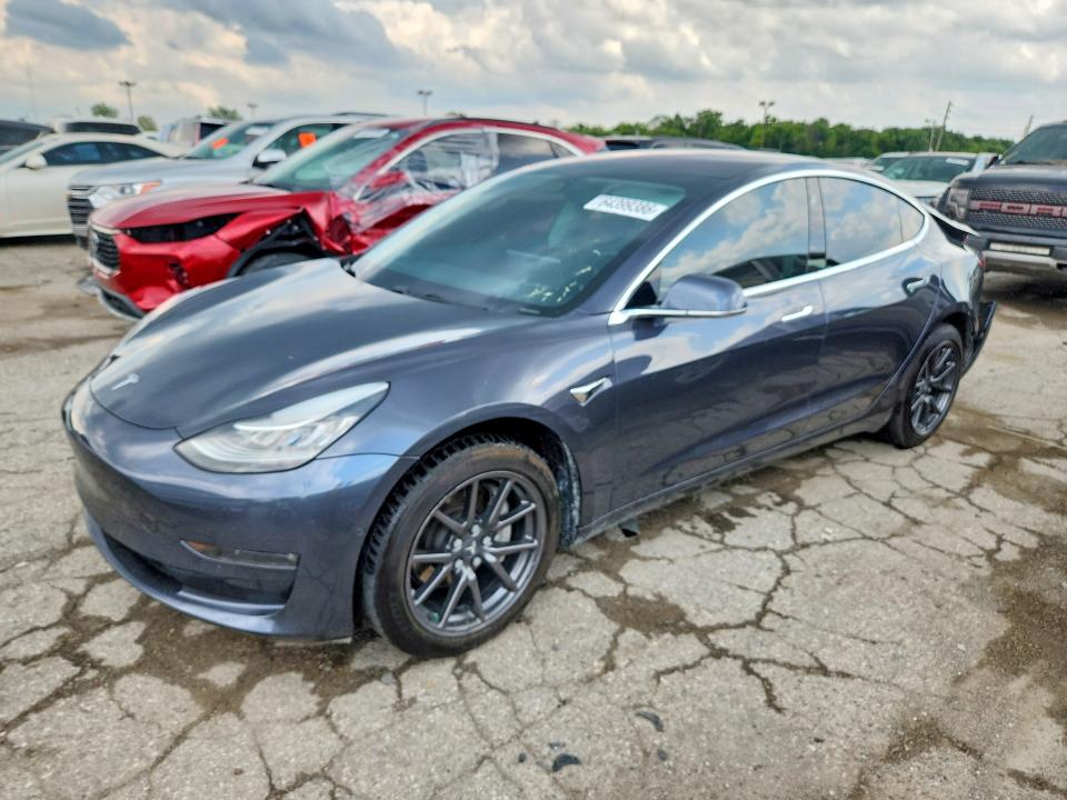 Продаж на аукціоні авто 2018 Tesla Model 3, vin: 5YJ3E1EB6JF103845, номер лоту: 64399386