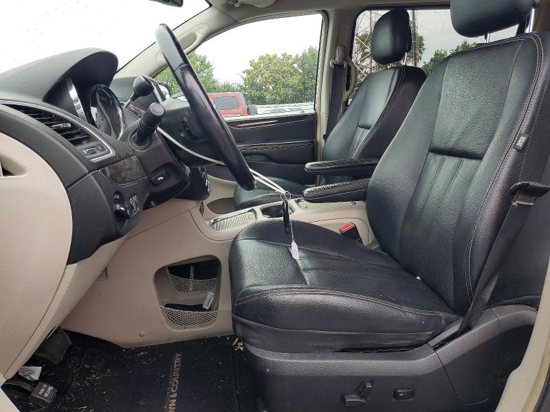 64722016 :رقم المزاد ، 2C4RC1CG3DR574939 vin ، 2013 Chrysler Town & Country مزاد بيع