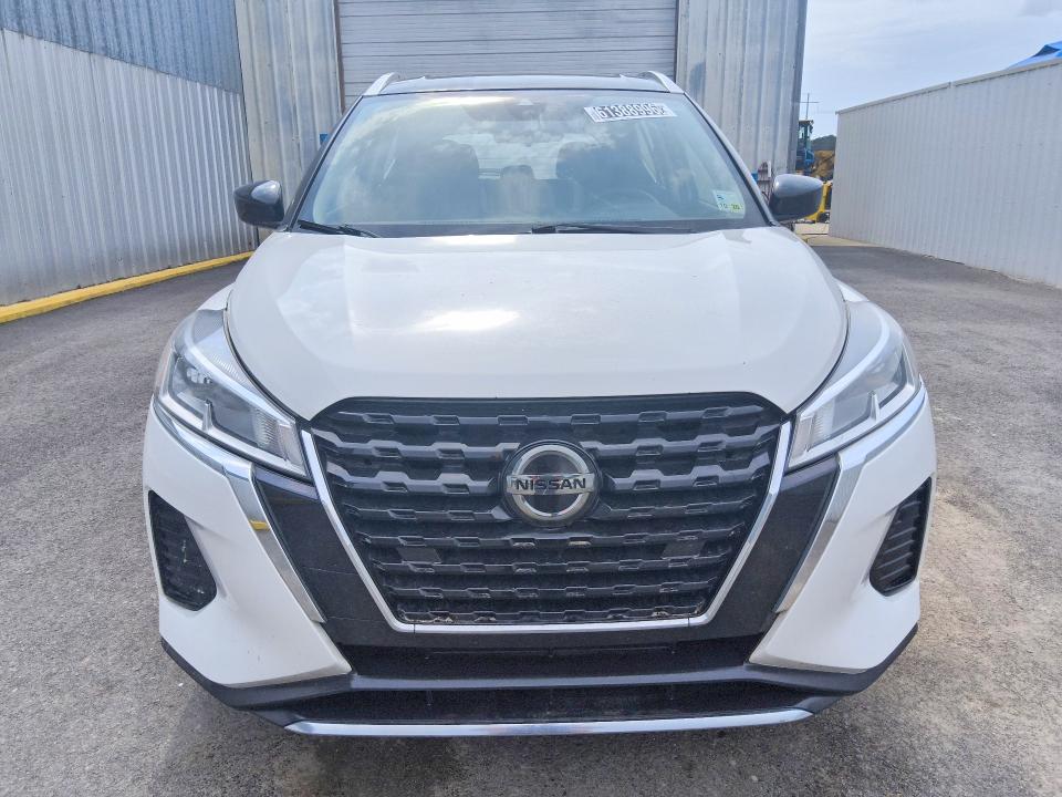 61388996 :رقم المزاد ، 3N1CP5CV6ML512676 vin ، 2021 Nissan Kicks مزاد بيع