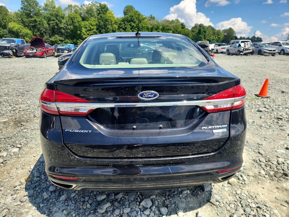 65640896 :رقم المزاد ، 3FA6P0D99HR293347 vin ، 2017 Ford Fusion مزاد بيع