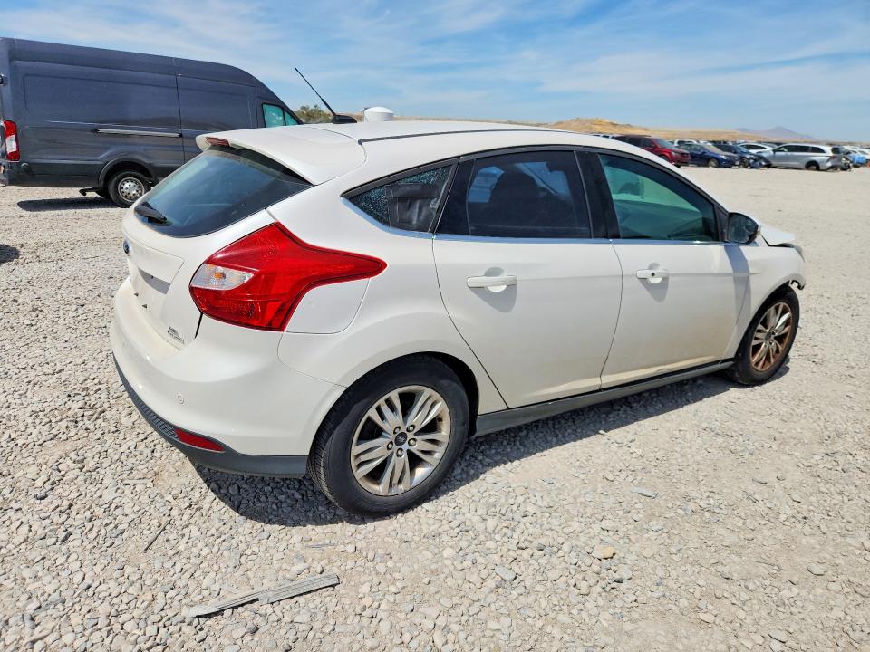 65062136 :رقم المزاد ، 1FADP3N23DL335191 vin ، 2013 Ford Focus مزاد بيع