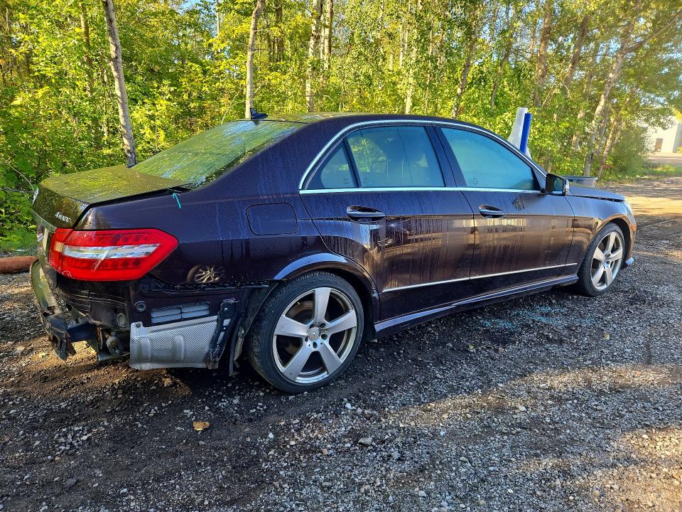 65820566 :رقم المزاد ، WDDHF8HB6AA086163 vin ، 2010 Mercedes-benz E مزاد بيع