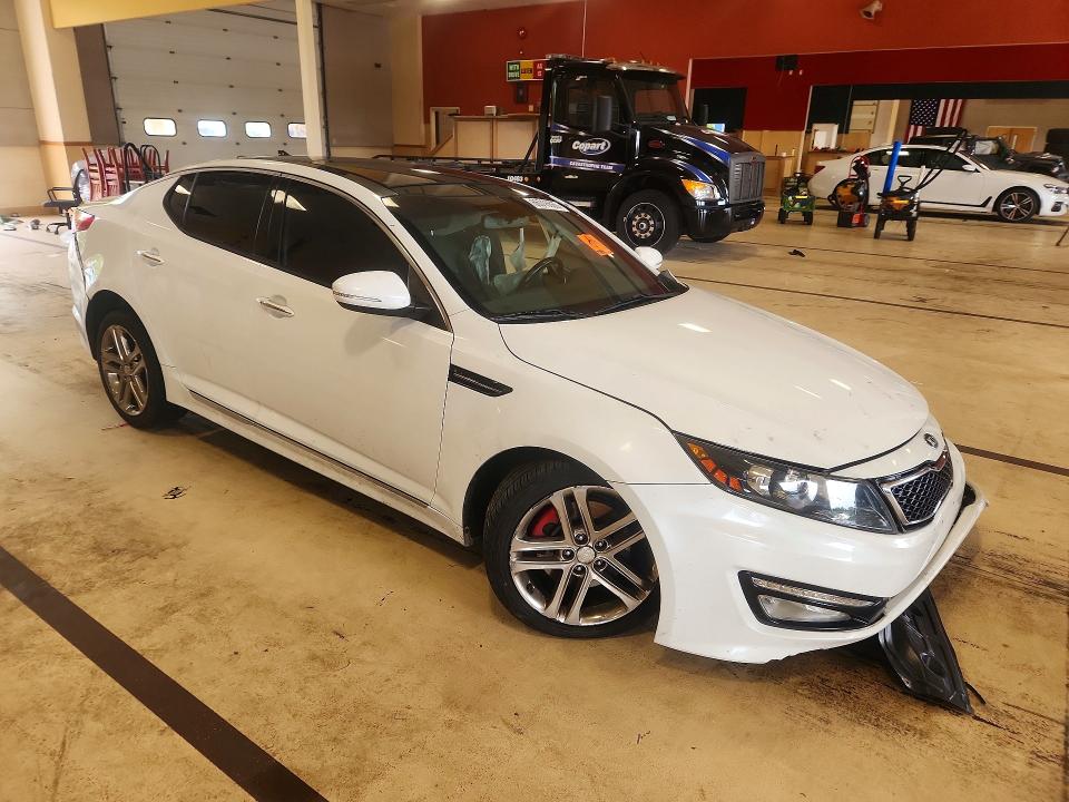 66318666 :رقم المزاد ، 5XXGR4A6XDG111562 vin ، 2013 Kia Optima مزاد بيع