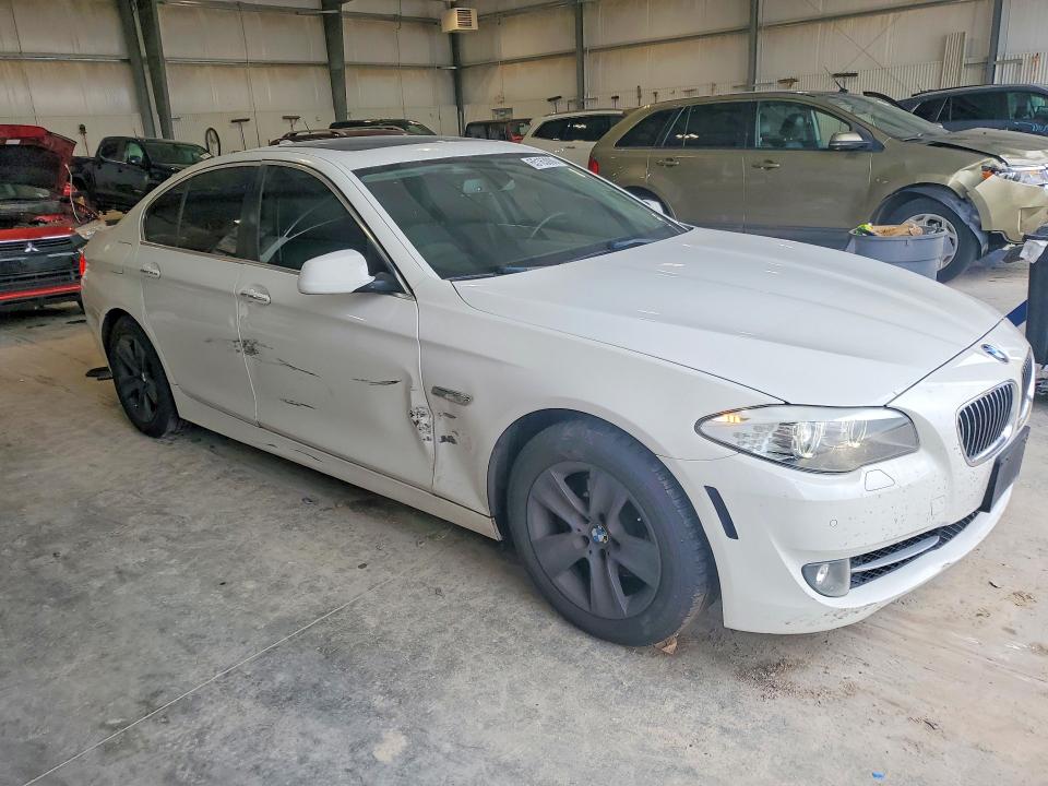65163006 :رقم المزاد ، WBAXH5C54DD113392 vin ، 2013 Bmw 528 مزاد بيع