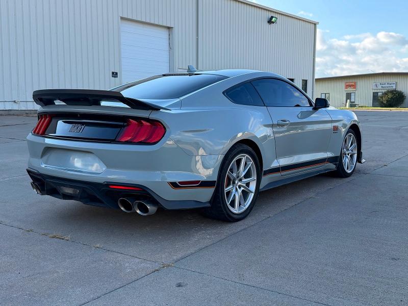 63775646 :رقم المزاد ، 1FA6P8R01N5554218 vin ، 2022 Ford Mustang مزاد بيع