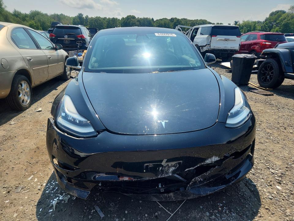 Продажа на аукционе авто 2018 Tesla Model 3, vin: 5YJ3E1EA1JF075895, номер лота: 64247016