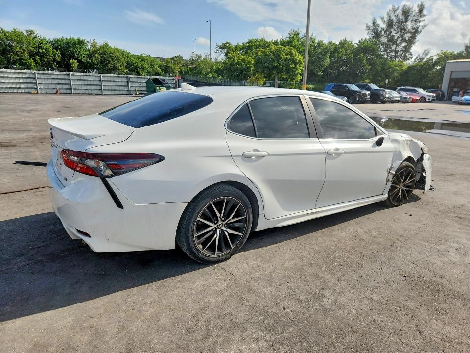 Aukcja sprzedaży 2021 Toyota Camry, vin: 4T1G11AK6MU515824, numer aukcji: 66289826