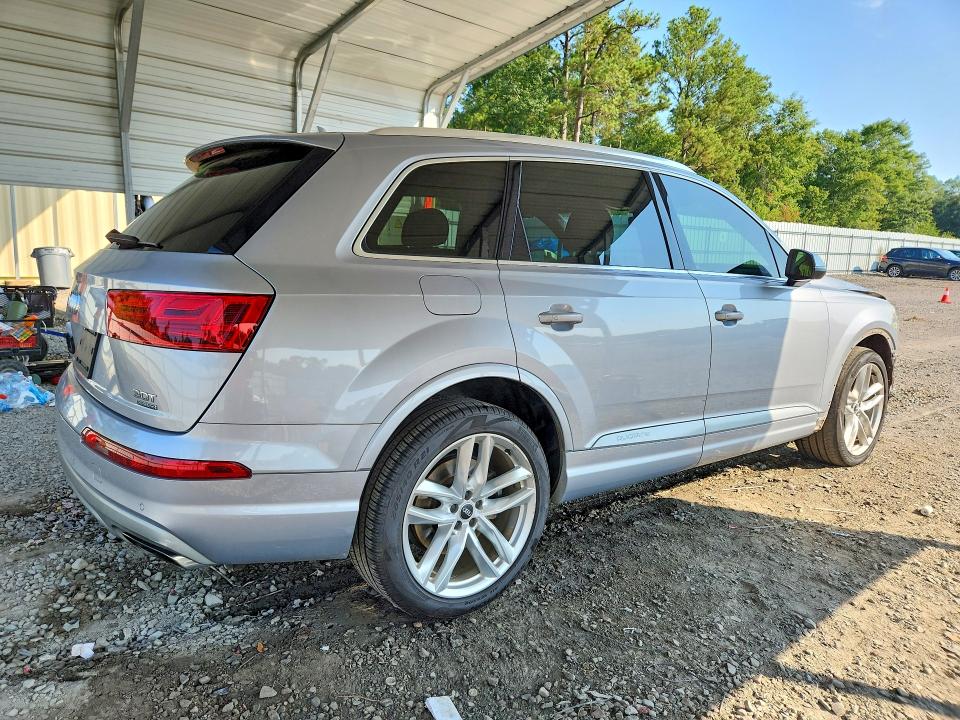 Aukcja sprzedaży 2017 Audi Q7, vin: WA1VAAF75HD013564, numer aukcji: 65896396