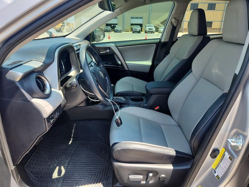 Продаж на аукціоні авто 2017 Toyota Rav4, vin: 2T3YFREV4HW325929, номер лоту: 63648866