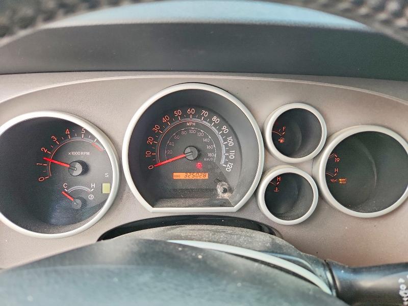 64139346 :رقم المزاد ، 5TDZM5G17BS003159 vin ، 2011 Toyota Sequoia مزاد بيع