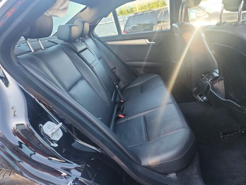 66167006 :رقم المزاد ، WDDGF8AB5EG164098 vin ، 2014 Mercedes-benz C مزاد بيع