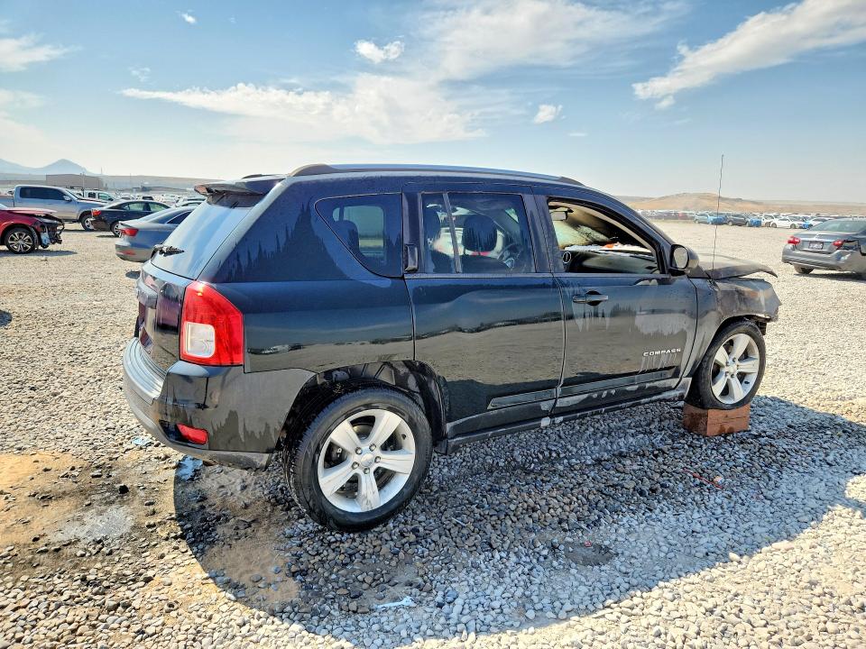 62717846 :رقم المزاد ، 1C4NJDBB8DD180822 vin ، 2013 Jeep Compass مزاد بيع