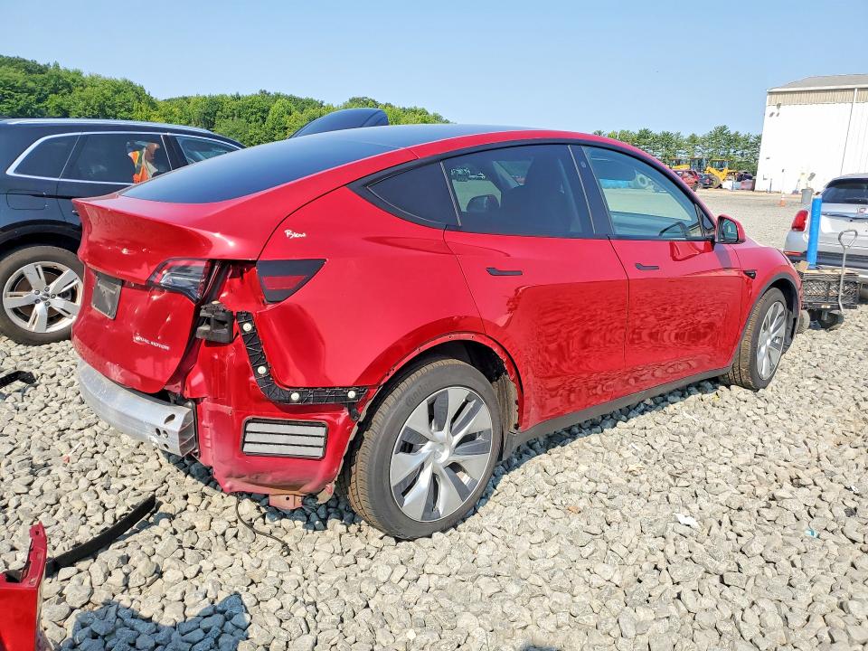 64966646 :رقم المزاد ، 7SAYGDEE0NF423344 vin ، 2022 Tesla Model Y مزاد بيع