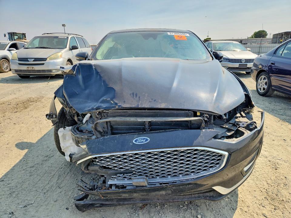67366346 :رقم المزاد ، 3FA6P0D9XKR181194 vin ، 2019 Ford Fusion مزاد بيع