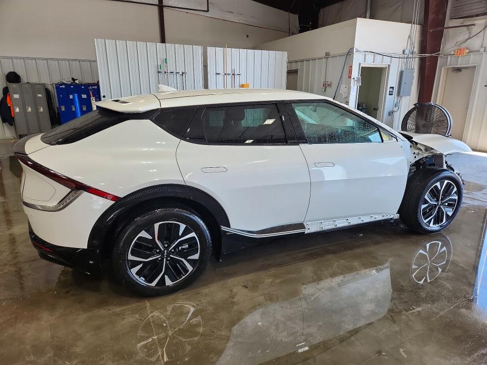 Продажа на аукционе авто 2024 Kia Ev6, vin: KNDC3DLC7R5614822, номер лота: 65827516
