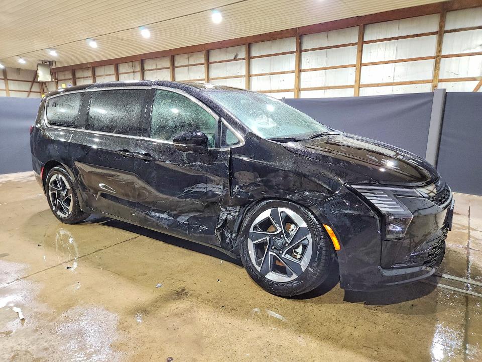 65257296 :رقم المزاد ، 2C4RC1GG4VR557126 vin ، 2027 Chrysler Pacifica مزاد بيع