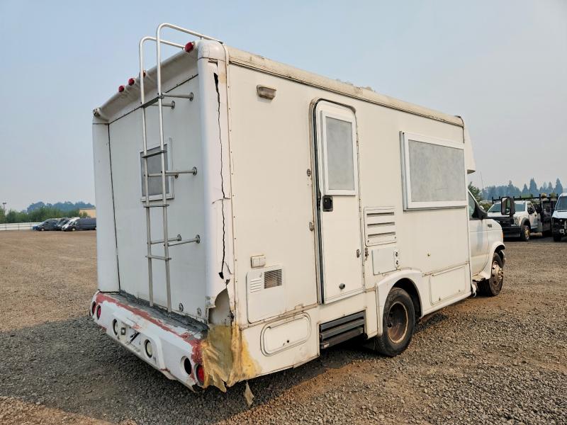 63443806 :رقم المزاد ، 1FDWE35L13HB05888 vin ، 2004 Gulf Stream Recreational Vehicle (rv) مزاد بيع