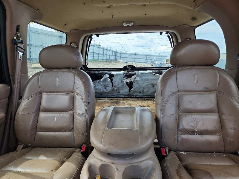 65312206 :رقم المزاد ، 5LMPU28L6WLJ61224 vin ، 1998 Lincoln Navigator مزاد بيع