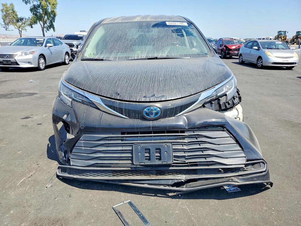 64481186 :رقم المزاد ، 5TDKRKECXMS007764 vin ، 2021 Toyota Sienna مزاد بيع