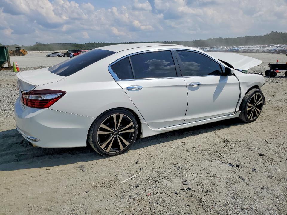 Продаж на аукціоні авто 2017 Honda Accord, vin: 1HGCR2F16HA169350, номер лоту: 66723166