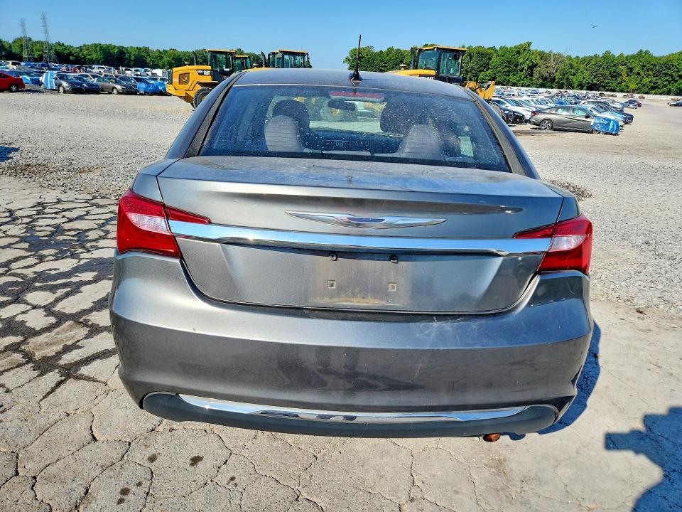 Aukcja sprzedaży 2013 Chrysler 200, vin: 1C3CCBAB2DN761187, numer aukcji: 64137556