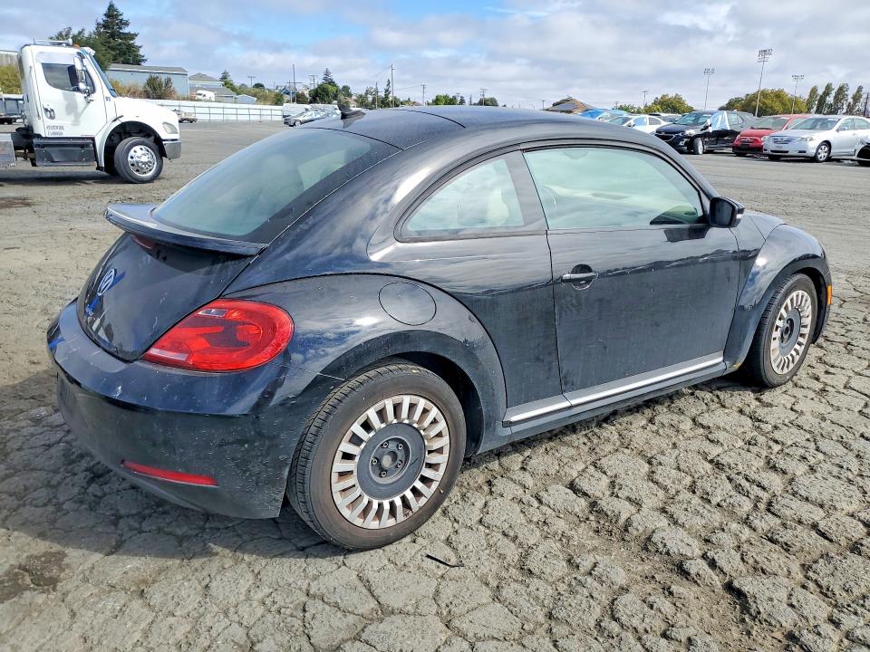 66118416 :رقم المزاد ، 3VWJ17AT5GM615053 vin ، 2016 Volkswagen Beetle مزاد بيع