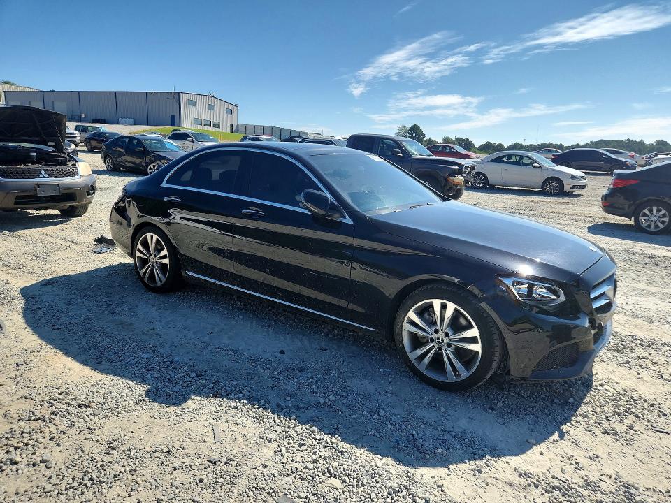 2017 Mercedes-benz C მანქანა იყიდება აუქციონზე, vin: 55SWF4JB1HU222851, აუქციონის ნომერი: 66163956