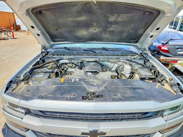 Продажа на аукционе авто 2018 Chevrolet Silverado, vin: 3GCUKREC0JG393014, номер лота: 64804326