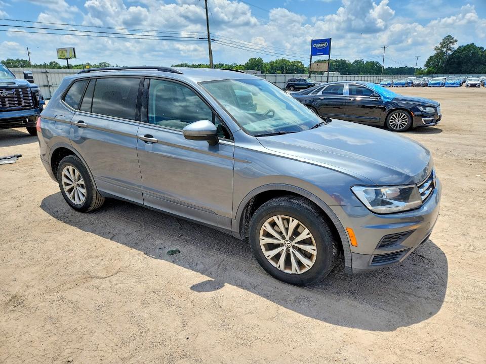 2018 Volkswagen Tiguan მანქანა იყიდება აუქციონზე, vin: 3VV1B7AX7JM204829, აუქციონის ნომერი: 64293196