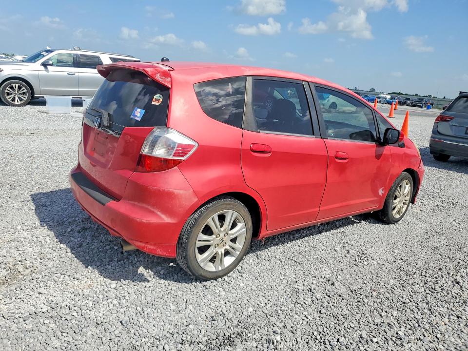 64911136 :رقم المزاد ، JHMGE8H52BC022337 vin ، 2011 Honda Fit مزاد بيع