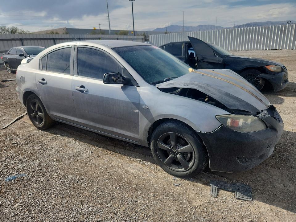 57261126 :رقم المزاد ، JM1BK32G661480773 vin ، 2006 Mazda 3 مزاد بيع