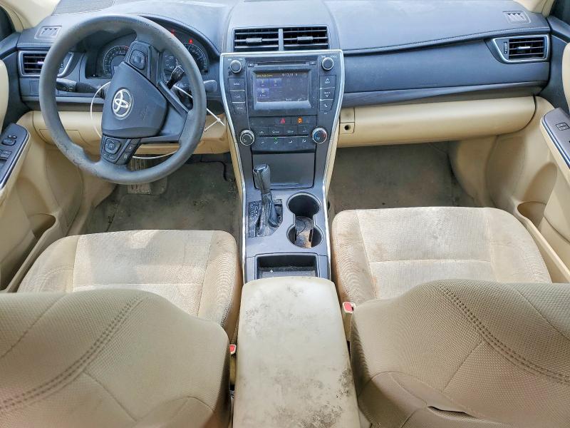 64192776 :رقم المزاد ، 4T1BF1FKXFU017181 vin ، 2015 Toyota Camry مزاد بيع