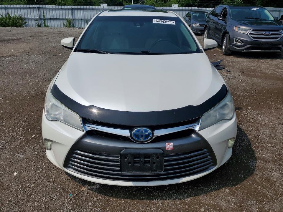 64343566 :رقم المزاد ، 4T1BD1FK7HU201762 vin ، 2017 Toyota Camry مزاد بيع