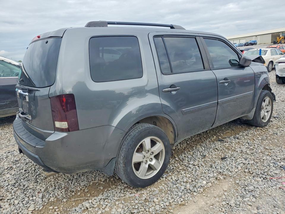 62740356 :رقم المزاد ، 5FNYF3H4XBB017824 vin ، 2011 Honda Pilot مزاد بيع