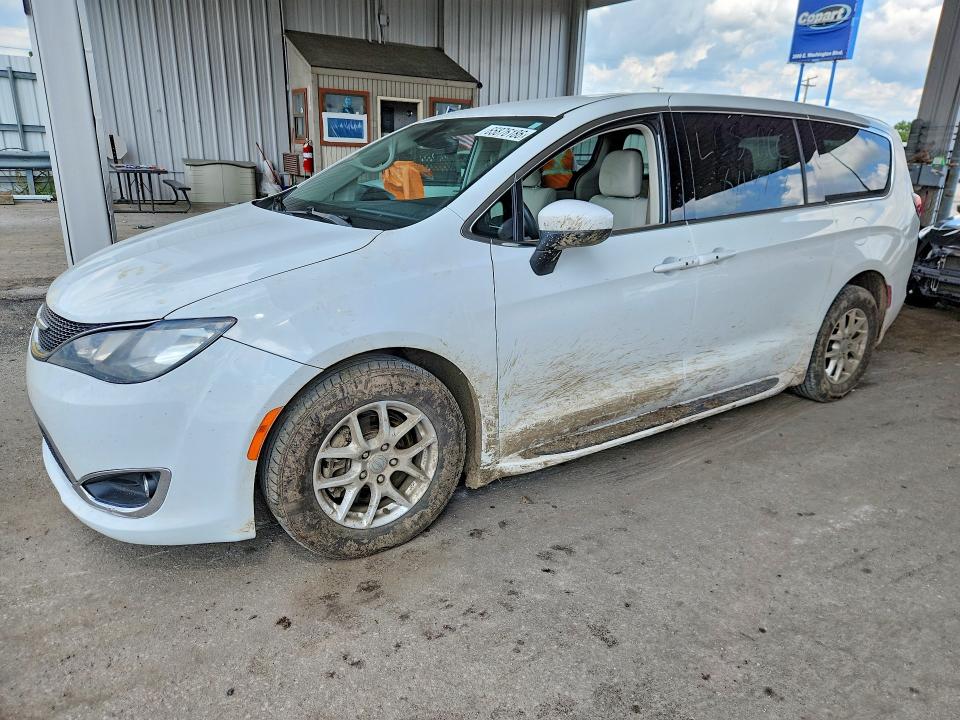 2017 Chrysler Pacifica მანქანა იყიდება აუქციონზე, vin: 2C4RC1DG7HR522329, აუქციონის ნომერი: 65876186
